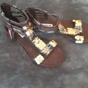 American Eagle Sandals